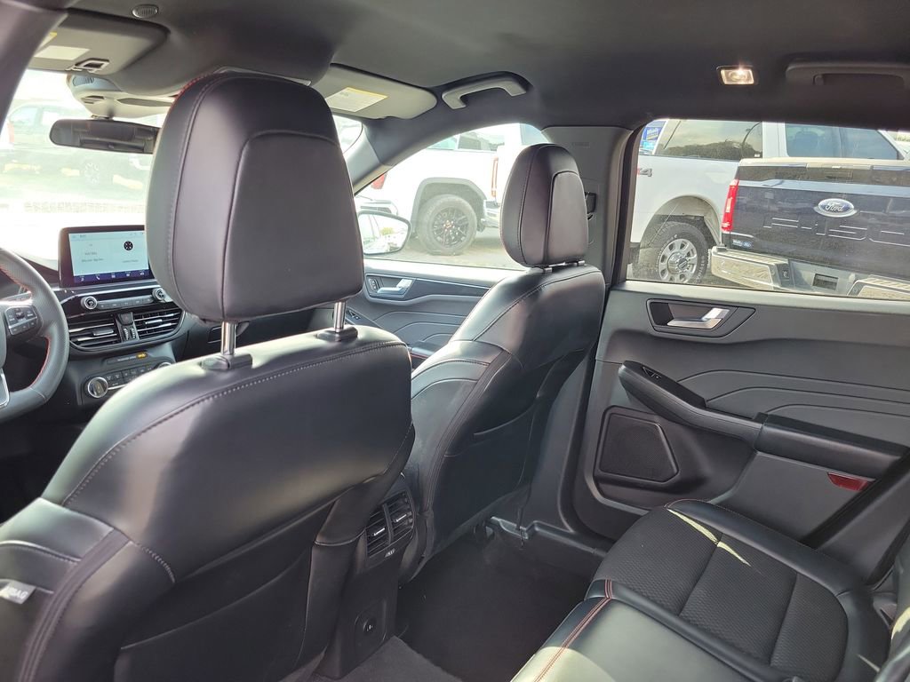 Used 2023 Ford Escape ST-Line image 28