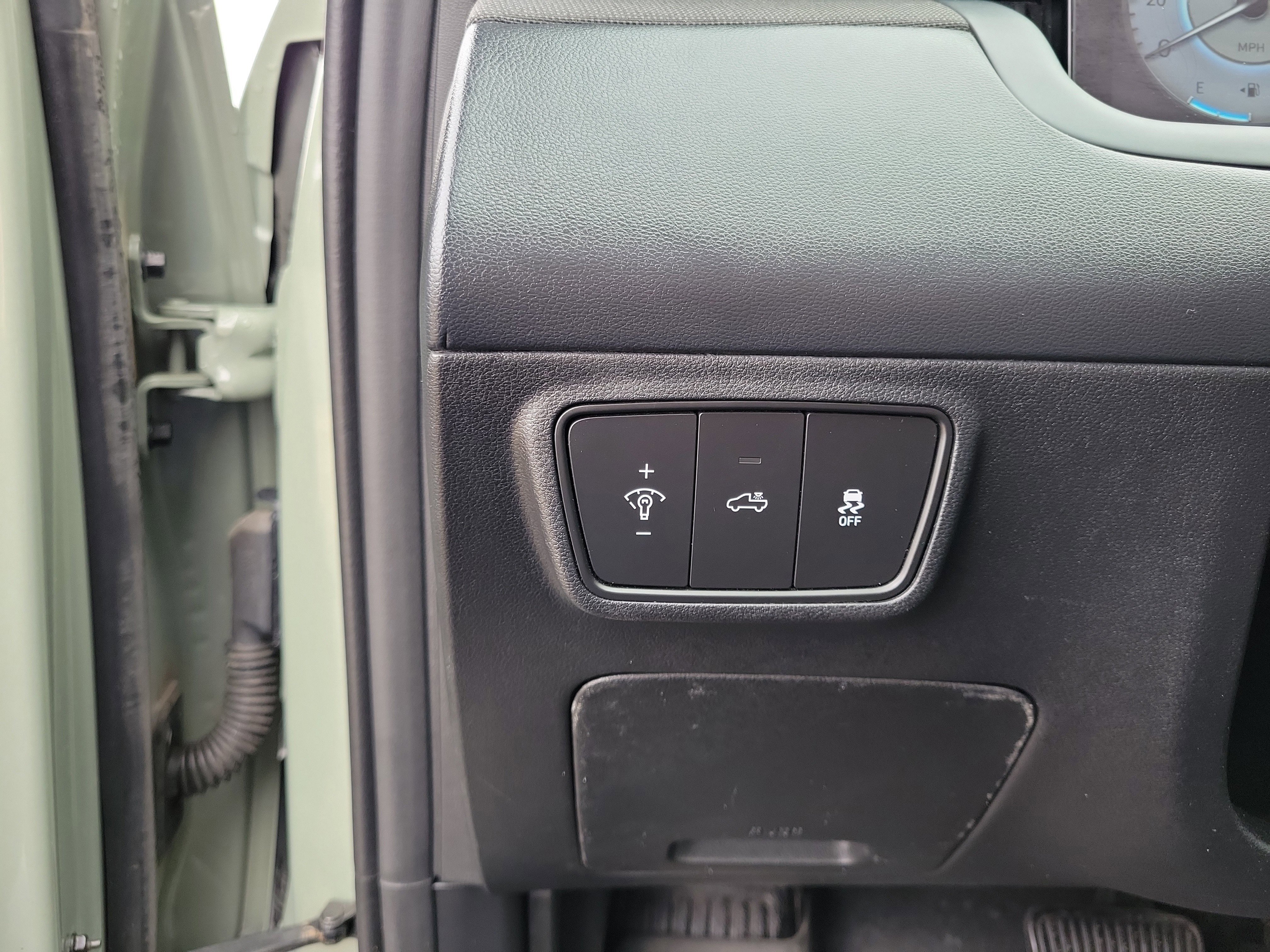 Used 2022 Hyundai Santa Cruz Limited image 21