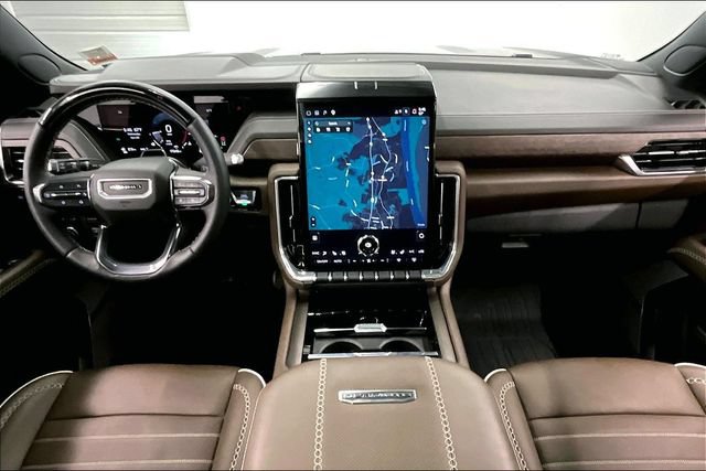 Used 2025 GMC Yukon XL Denali Ultimate w/ LPO, Floor Liner Package AWD/4WD image 18