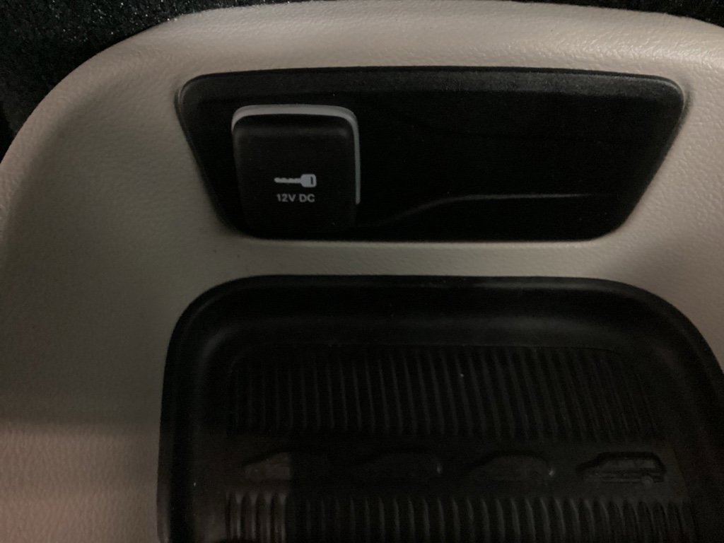 Used 2023 Chrysler Pacifica Touring-L image 33