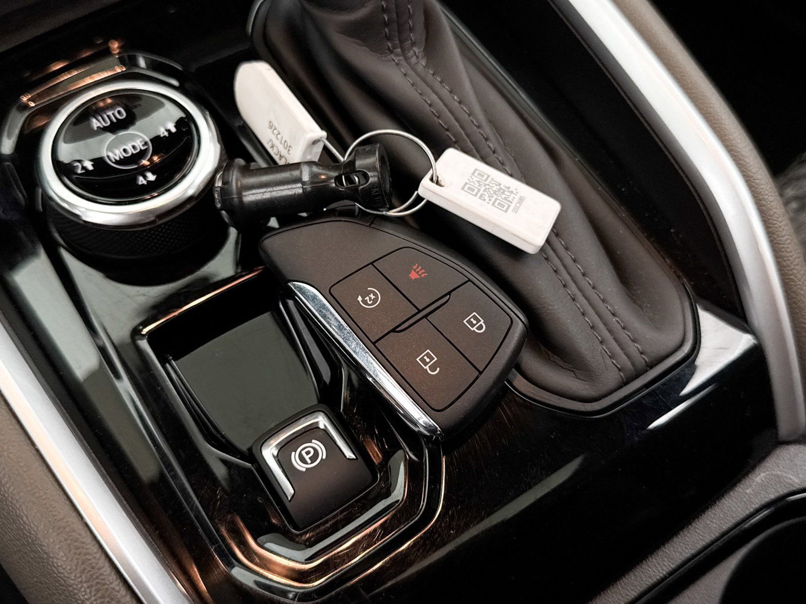 Used 2024 Chevrolet Colorado ZR2 image 36