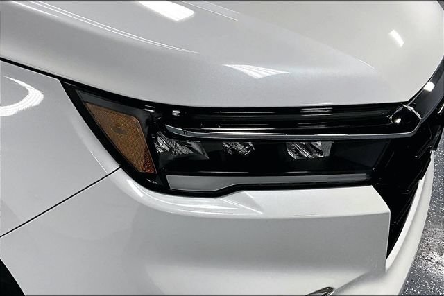 Used 2024 Honda Pilot Touring image 30