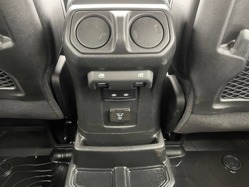 Used 2024 Jeep Wrangler High Altitude AWD/4WD image 40
