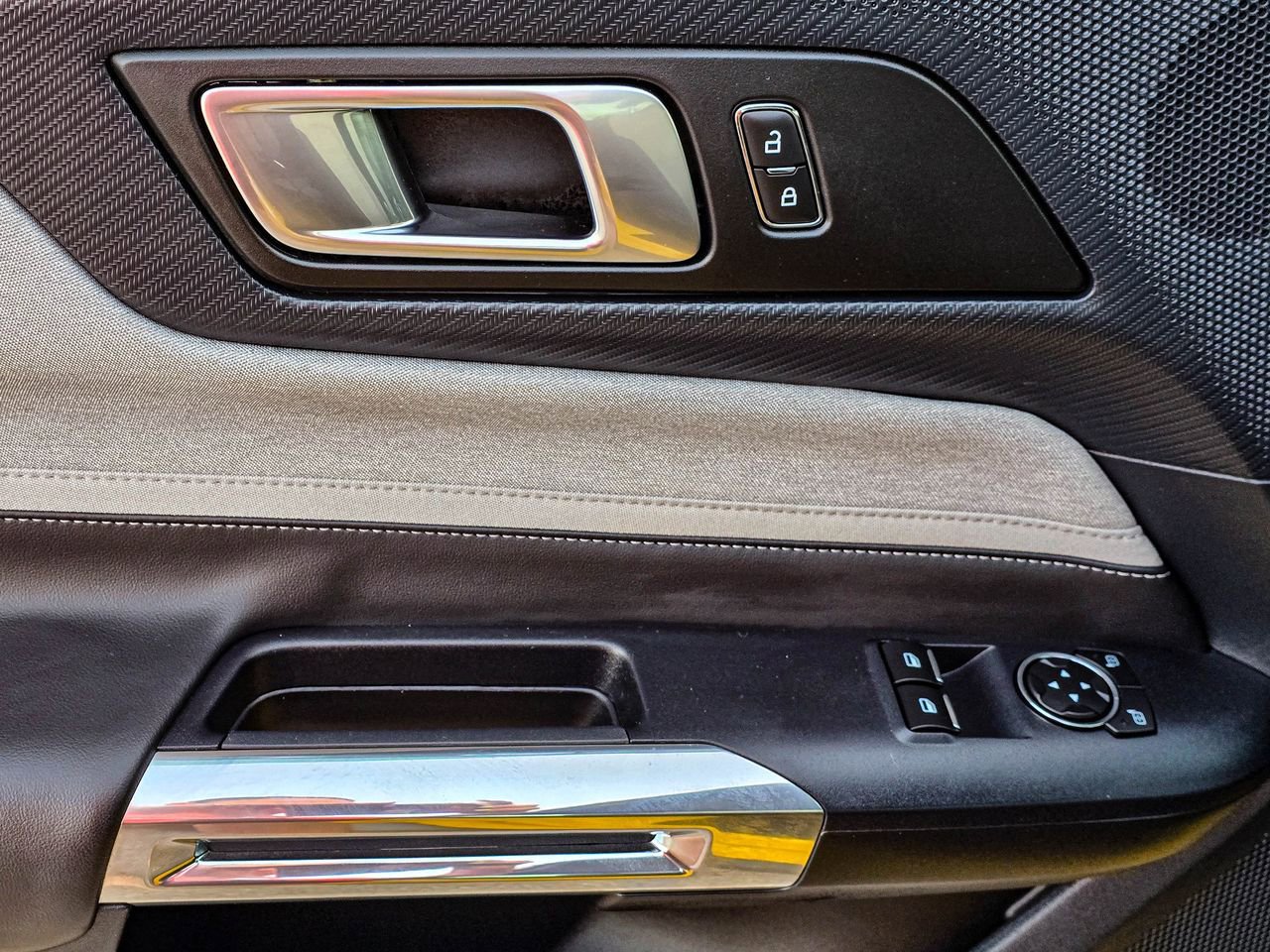 Used 2024 Ford Mustang GT w/ GT Performance Package image 16