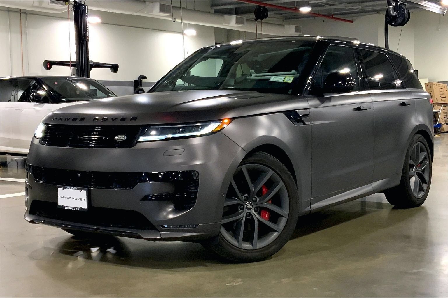 Certified 2024 Land Rover Range Rover Sport Dynamic SE AWD/4WD image 1