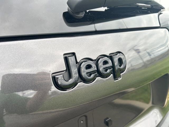 Used 2022 Jeep Cherokee Latitude Lux w/ Sun & Sound Group AWD/4WD image 52