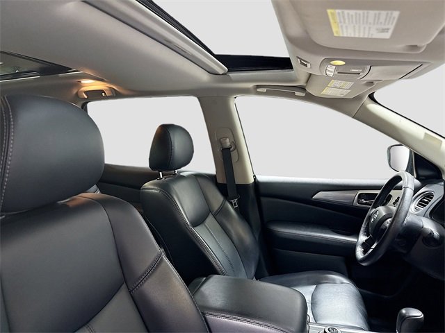 Used 2020 Nissan Pathfinder SL image 33