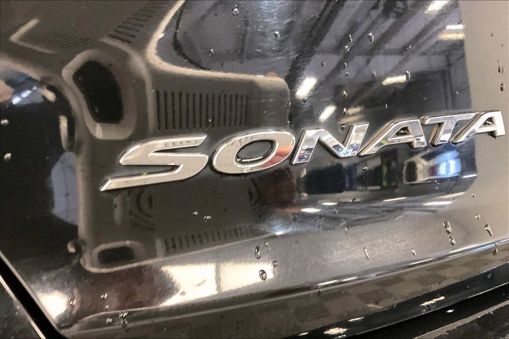 Used 2016 Hyundai Sonata Limited w/ Option Group 02 FWD image 28