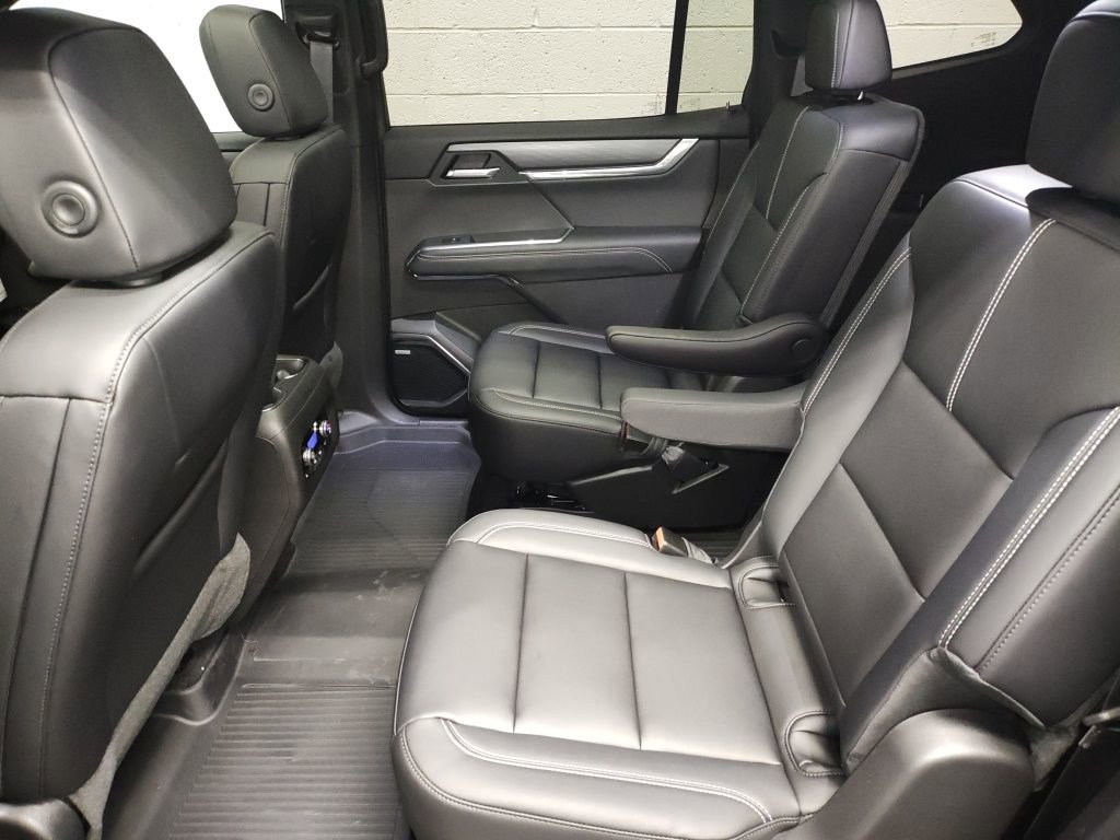 New 2026 GMC Acadia Elevation w/ Black Edition image 28