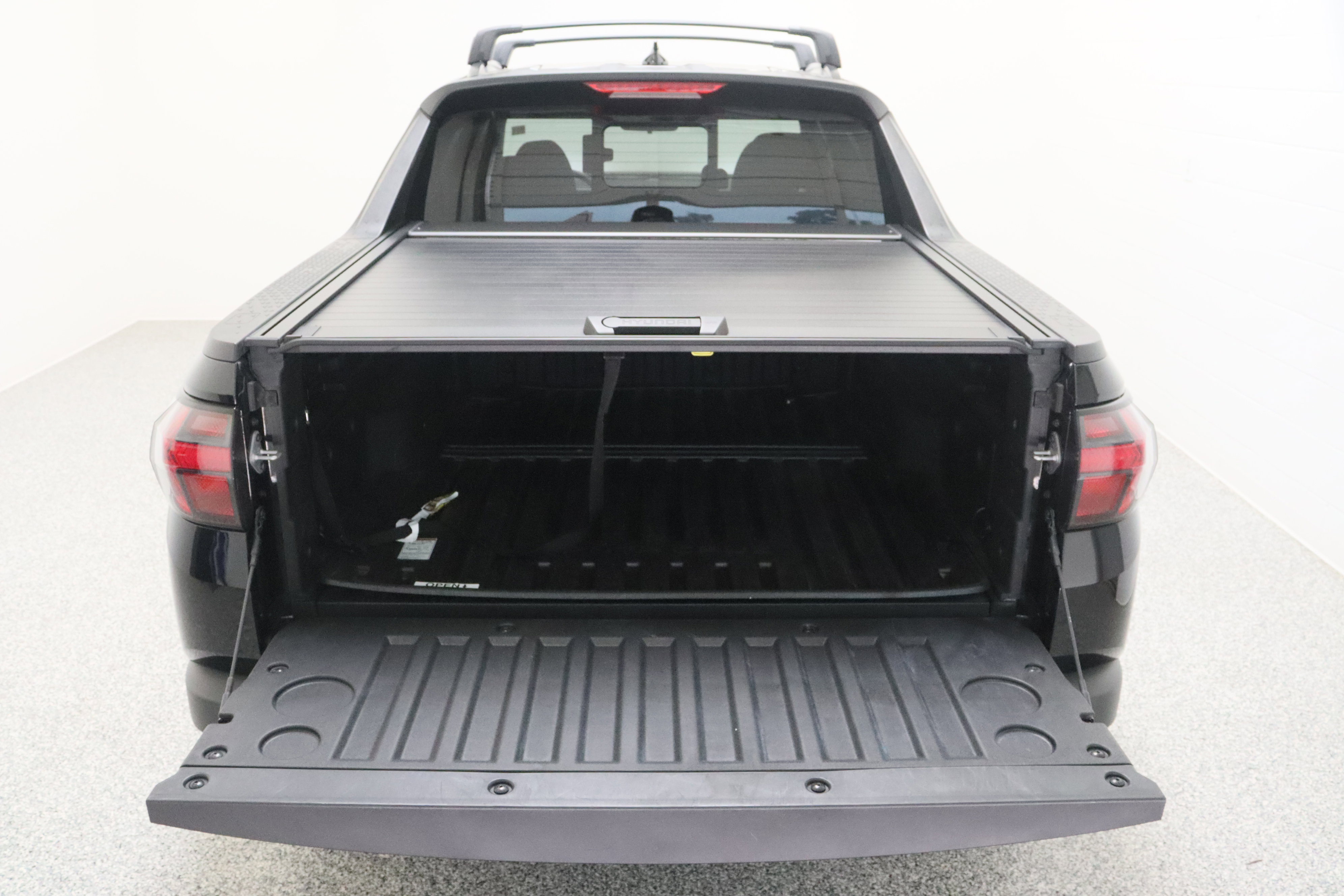 Used 2024 Hyundai Santa Cruz SEL w/ Activity Package FWD image 34