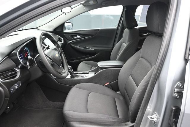 Used 2025 Chevrolet Malibu LT FWD image 6