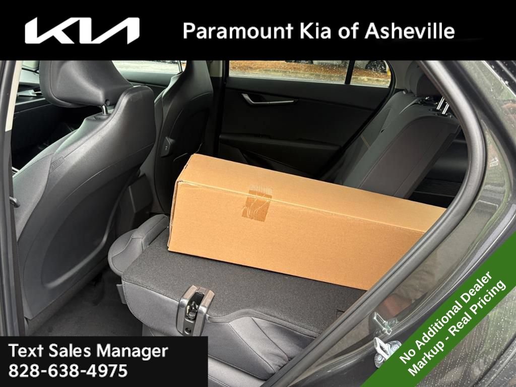 New 2026 Kia Niro LX FWD image 19