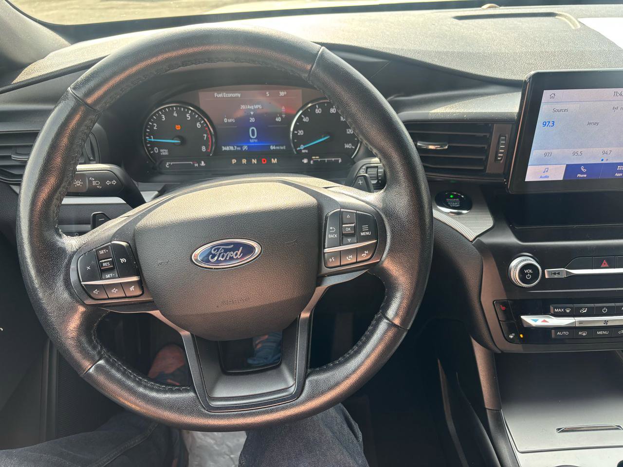 Used 2020 Ford Explorer XLT w/ Comfort Package image 17