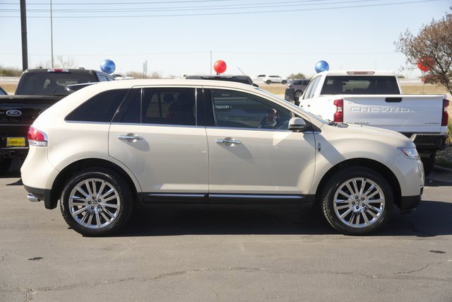 Used 2015 Lincoln MKX FWD w/ Equipment Group 101A image 5