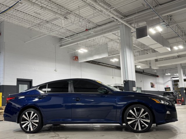 Used 2022 Nissan Altima 2.5 SR AWD/4WD image 5