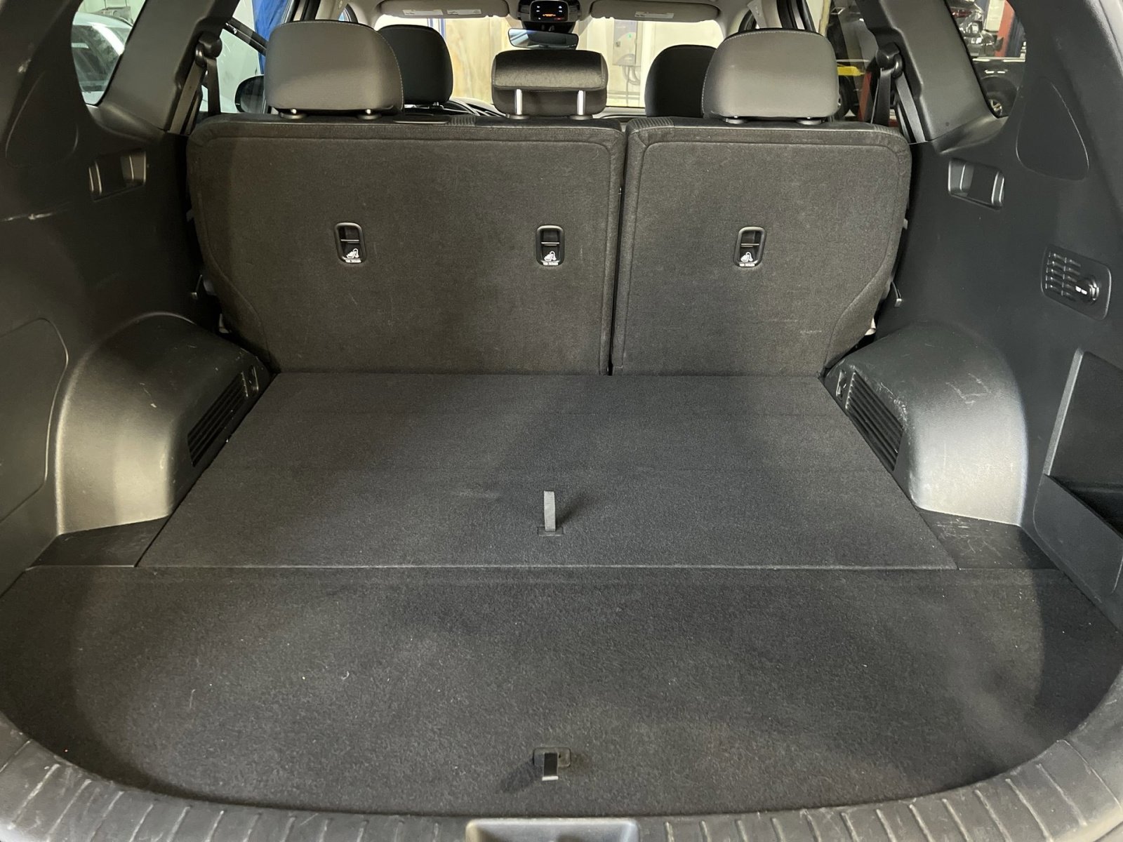 Used 2023 Hyundai Santa Fe SEL AWD/4WD image 25