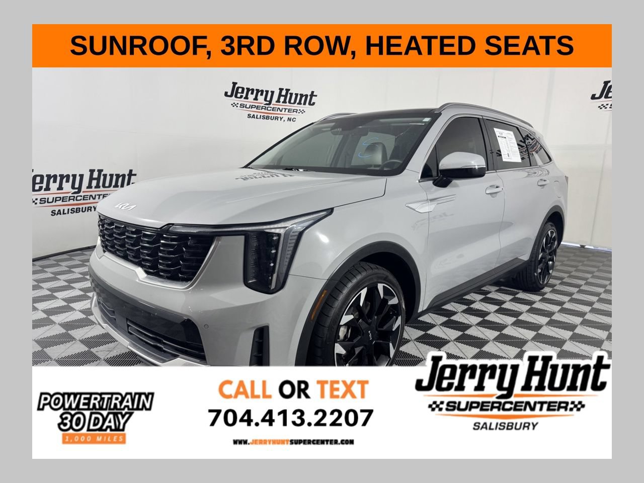Used 2024 Kia Sorento EX w/ Panoramic Sunroof Package FWD image 1