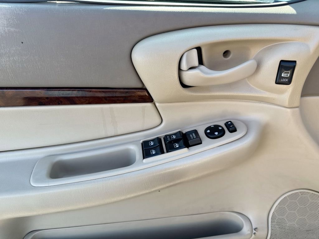 Used 2003 Chevrolet Impala w/ Preferred Equipment Group image 19