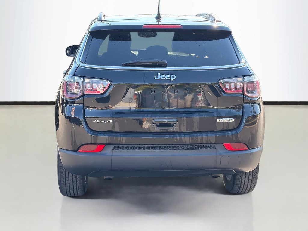 Used 2024 Jeep Compass Latitude AWD/4WD image 6