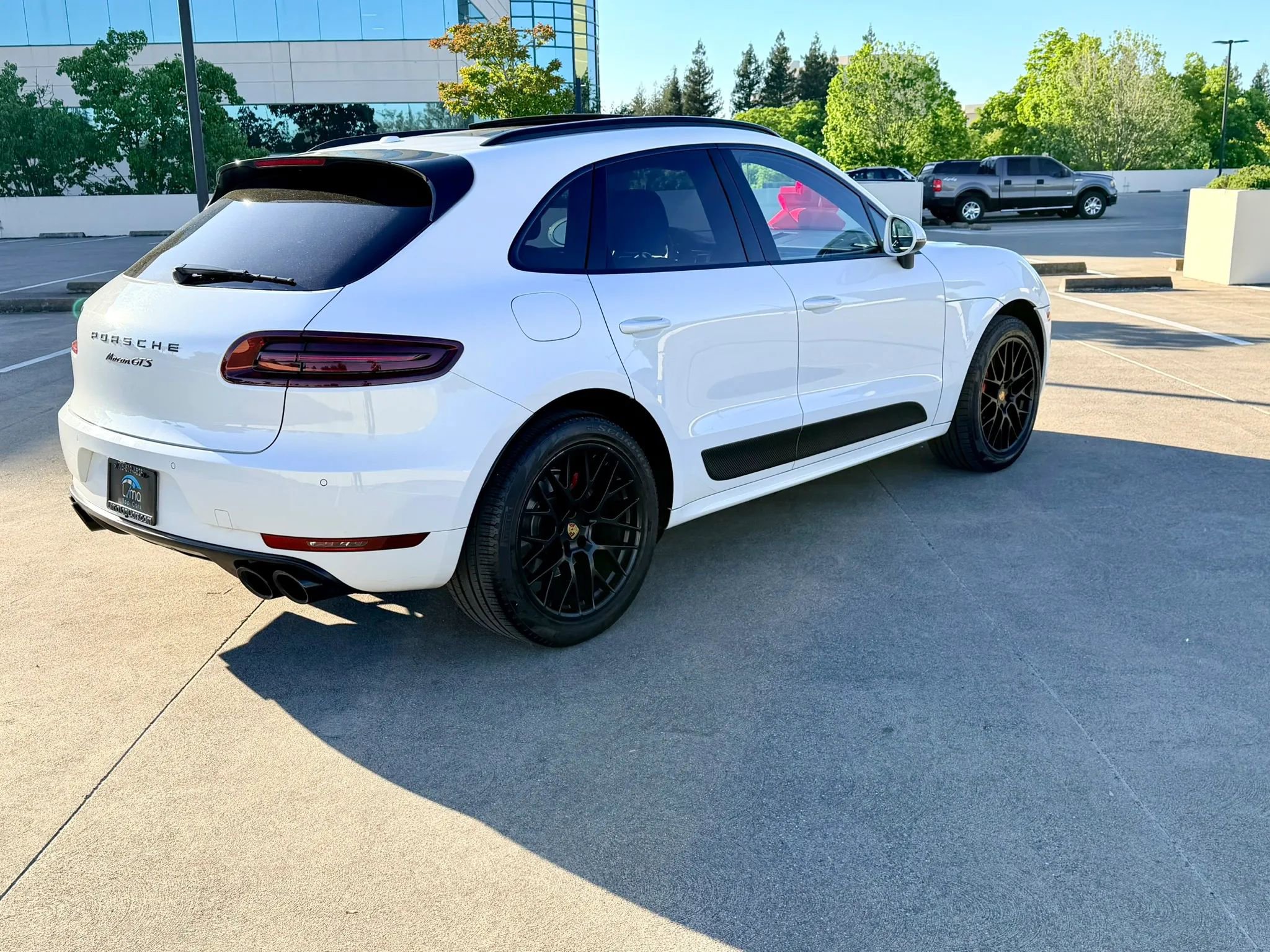 Used 2017 Porsche Macan GTS AWD/4WD image 8