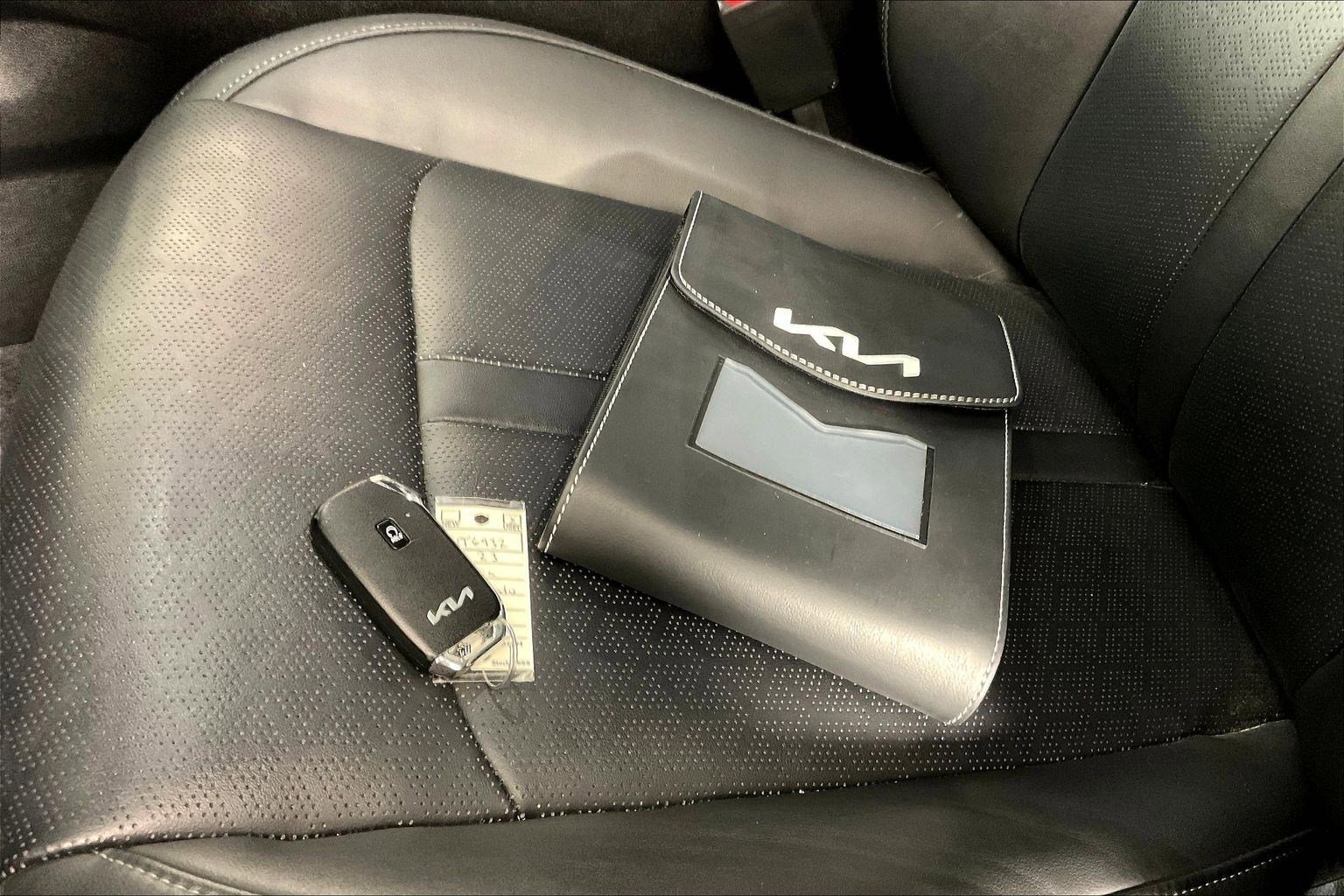 Certified 2023 Kia Sorento SX image 36