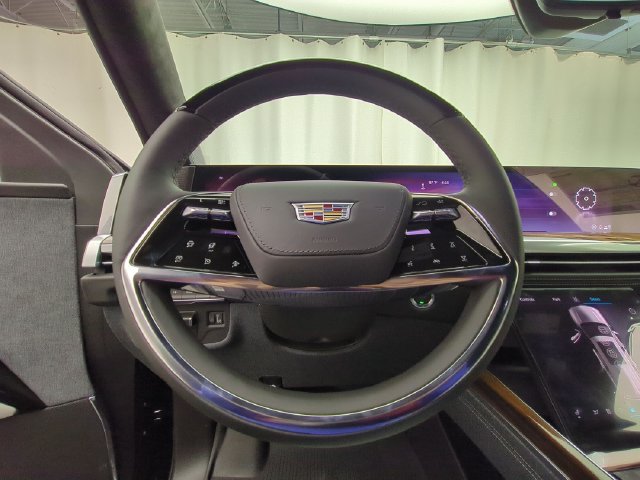 New 2026 Cadillac Escalade ESV Platinum Sport w/ LPO, ONYX Package AWD/4WD image 10