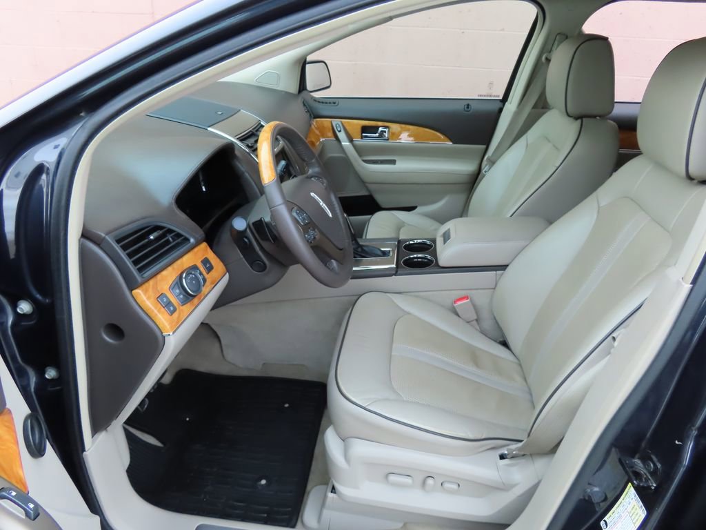 Used 2014 Lincoln MKX AWD w/ Equipment Group 102A image 23