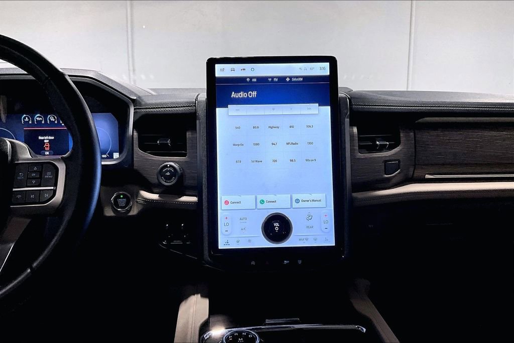 Used 2024 Ford Expedition Max Limited image 8