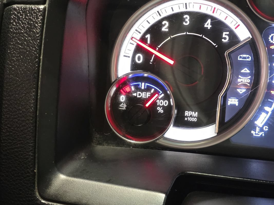 Used 2014 RAM 3500 Laramie AWD/4WD image 33