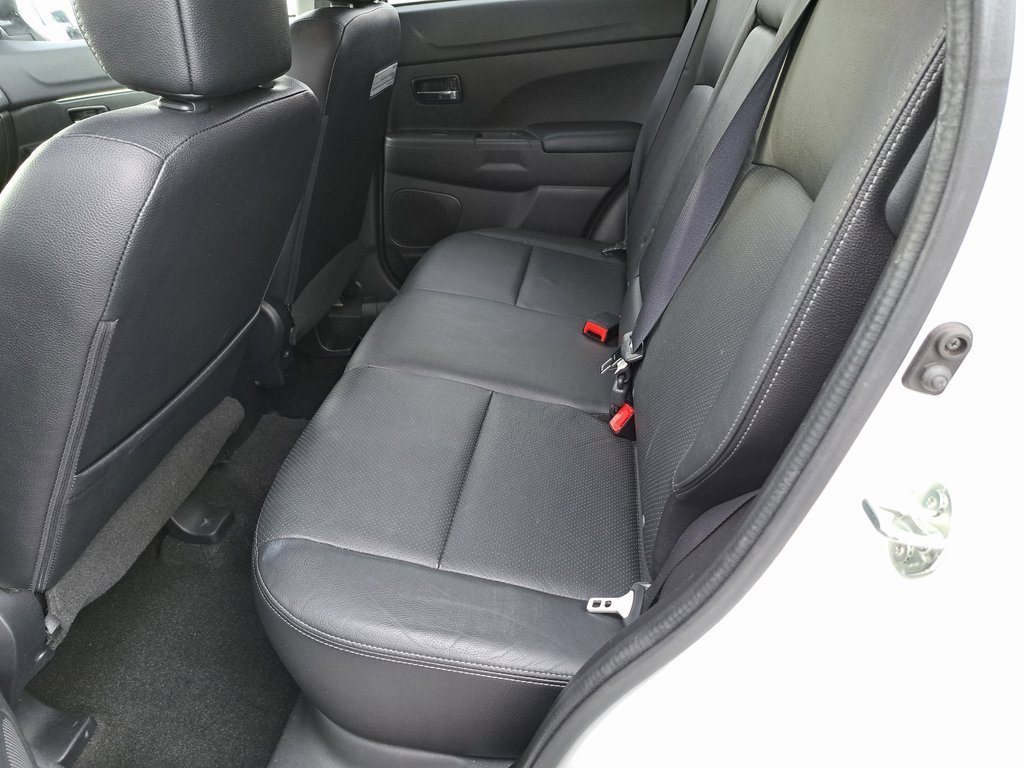 Used 2016 Mitsubishi Outlander Sport SEL image 28