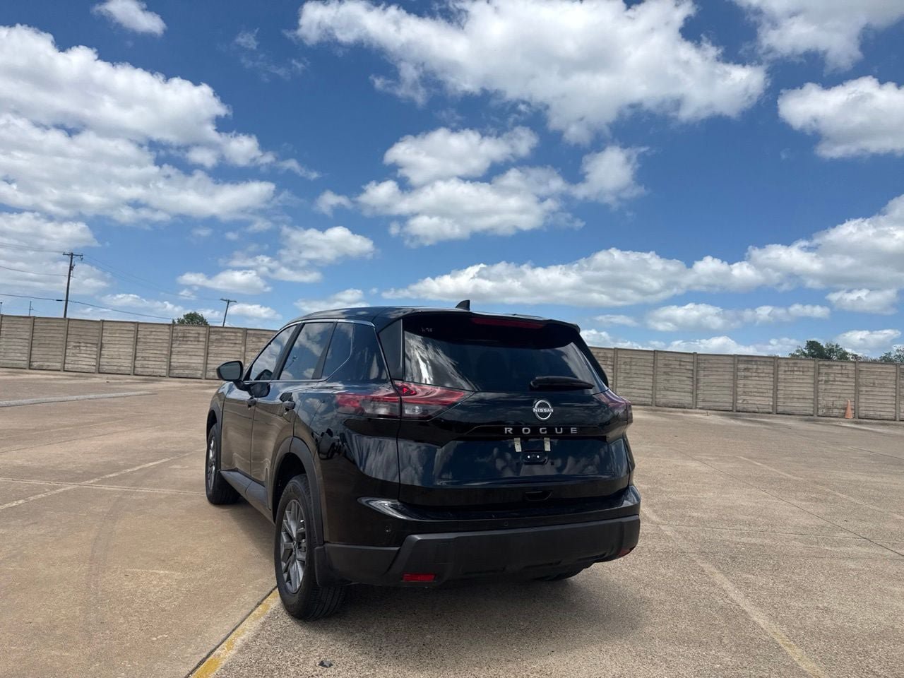 Certified 2026 Nissan Rogue S FWD image 17