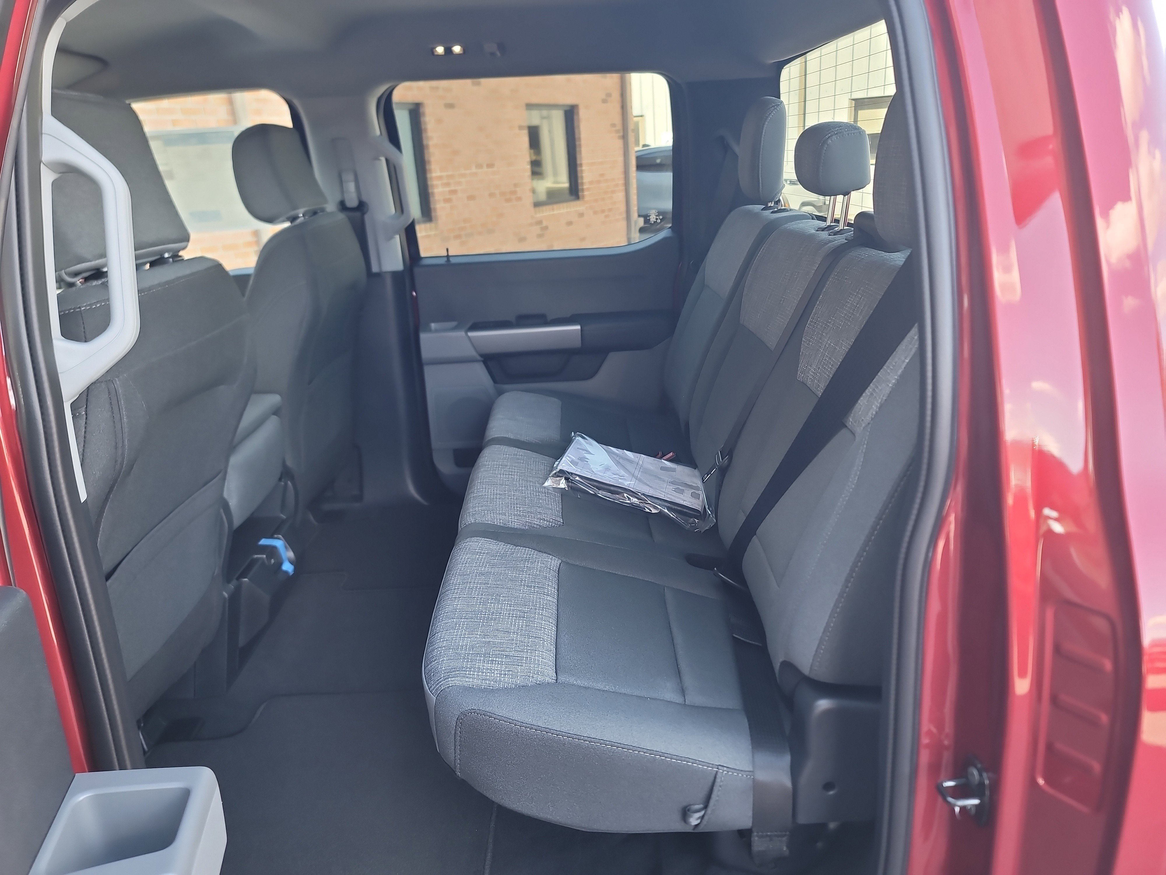 New 2026 Ford F350 XLT w/ FX4 Off-Road Package image 16