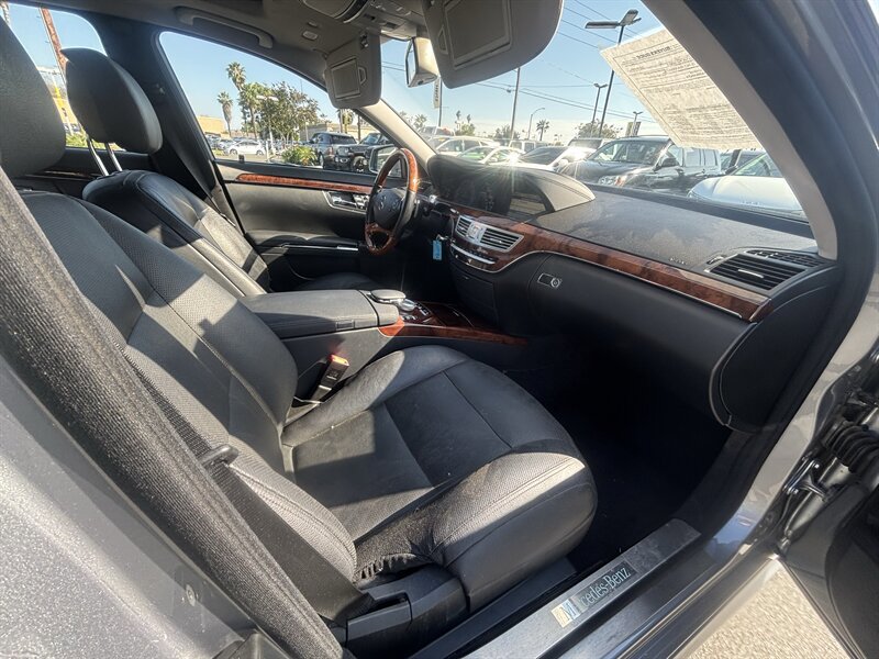 Used 2012 Mercedes-Benz S 550 image 24