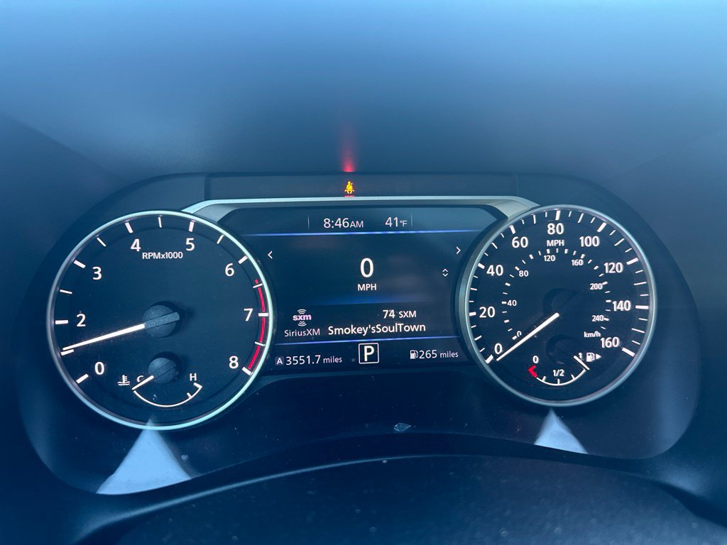 Used 2023 Nissan Sentra SR w/ SR Premium Package FWD image 16