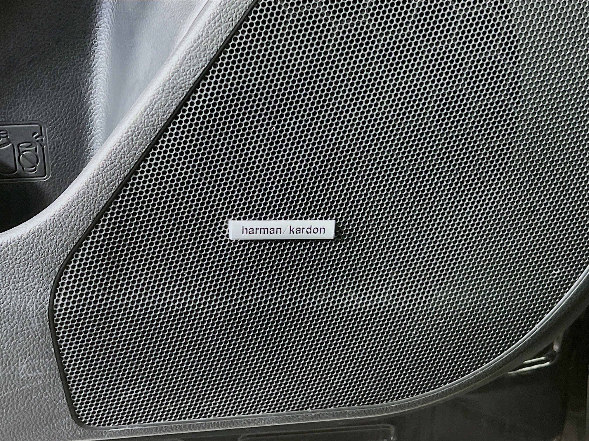 Used 2017 Subaru Forester 2.5i Limited w/ Popular Package #2 image 21