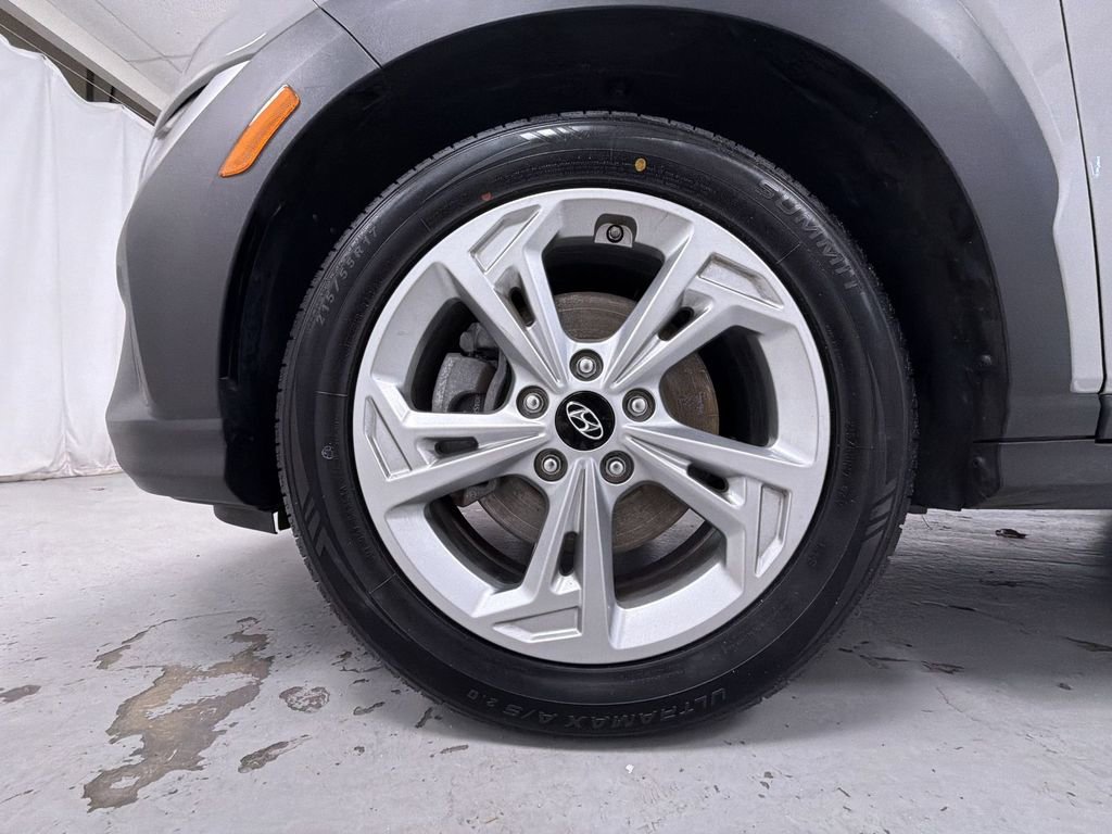 Used 2023 Hyundai Kona SEL w/ Convenience Package image 16
