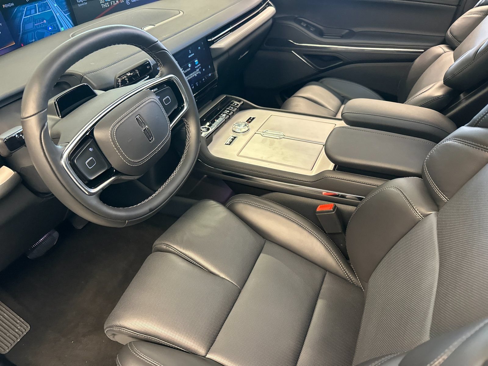 New 2027 Lincoln Navigator L Reserve w/ Jet Appearance Package AWD/4WD image 8