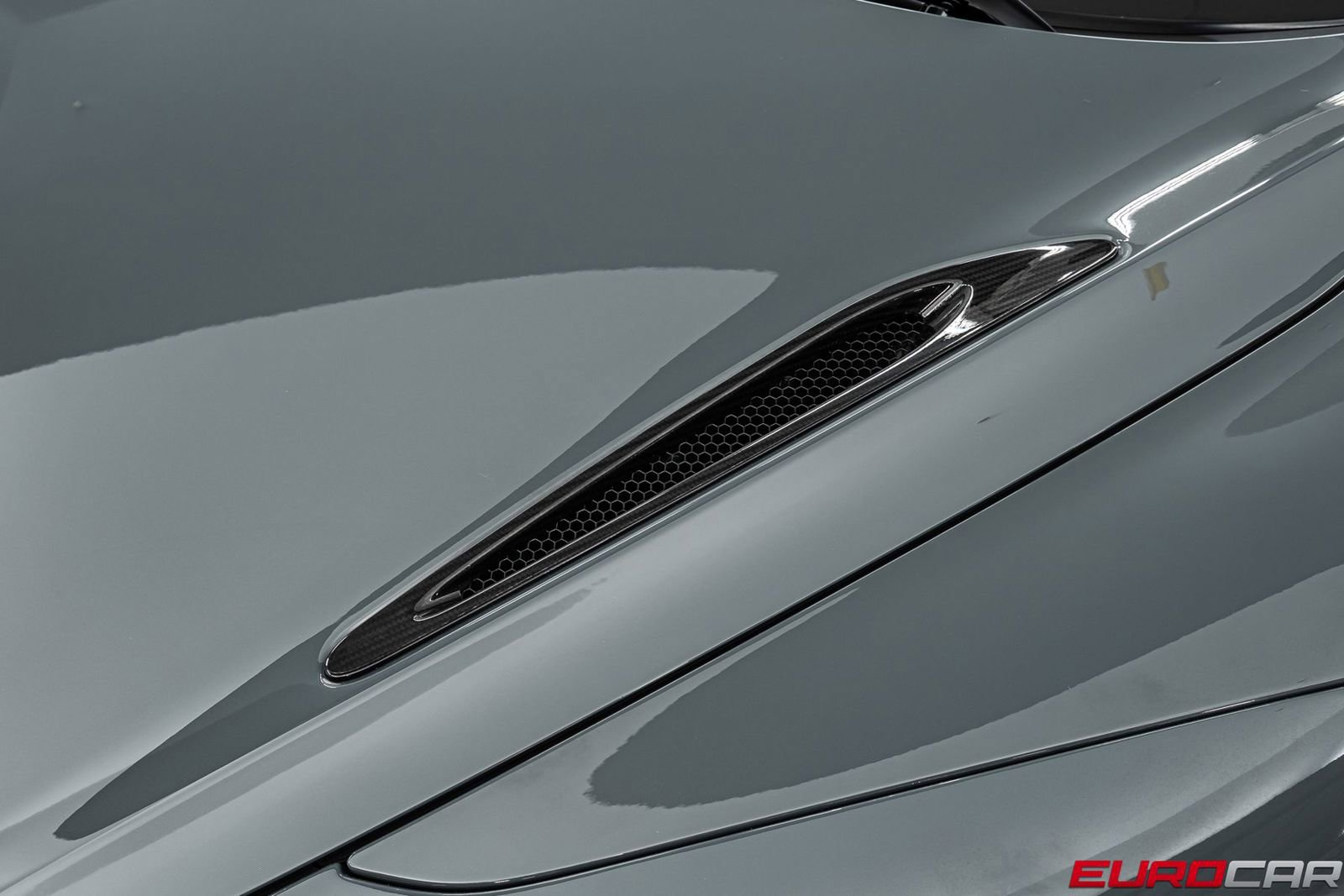 Used 2021 McLaren 765LT image 12