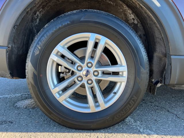 Certified 2022 Ford Explorer XLT w/ Equipment Group 202A image 11