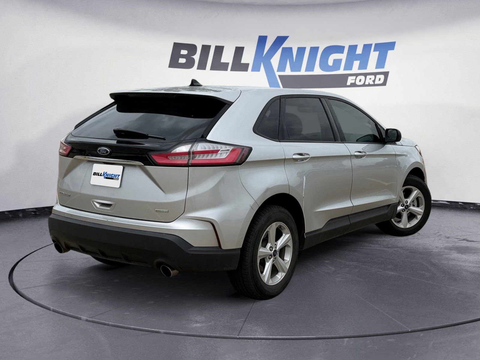 Used 2019 Ford Edge SE FWD image 5