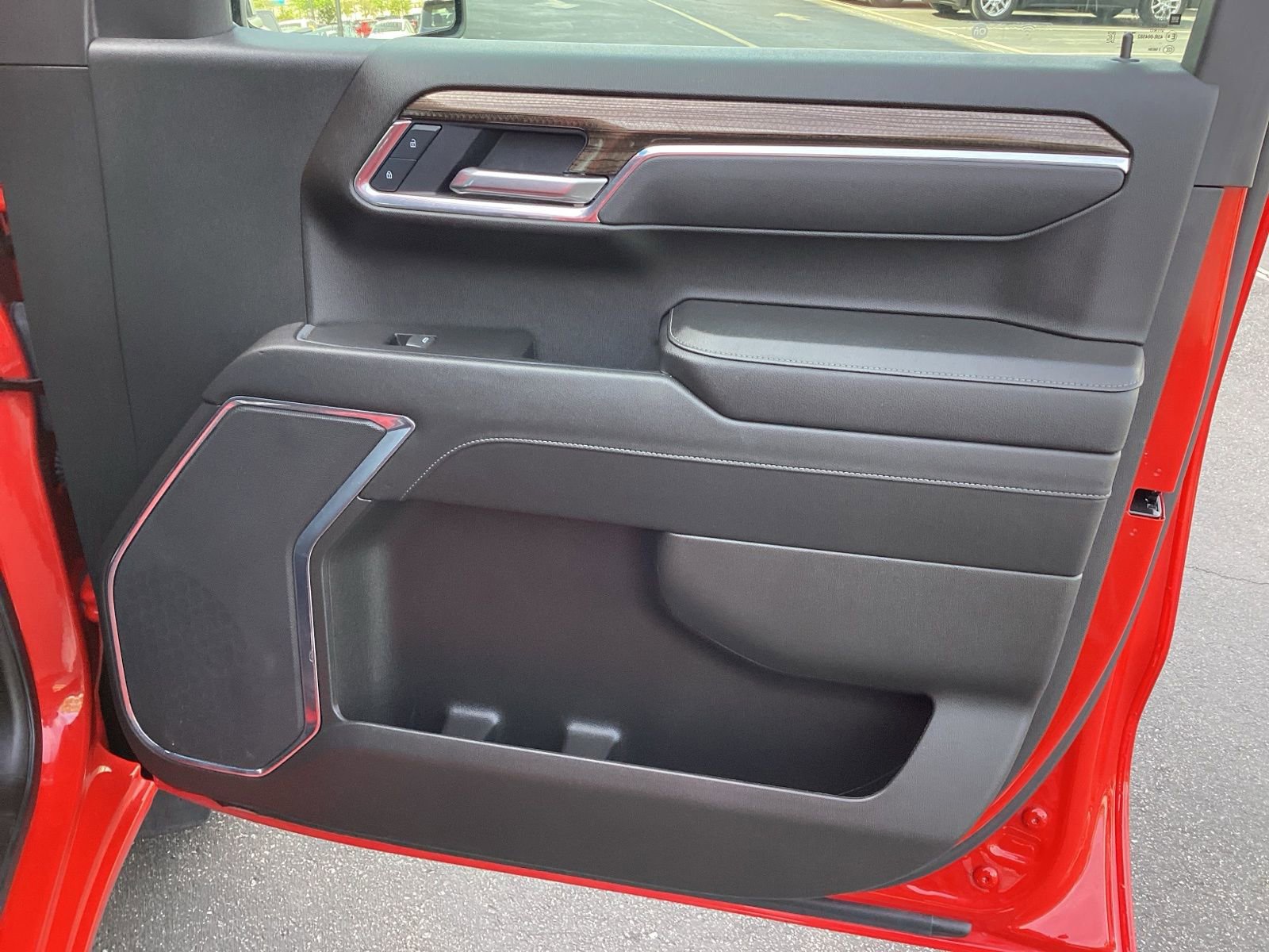 Used 2025 Chevrolet Silverado 1500 LT image 21