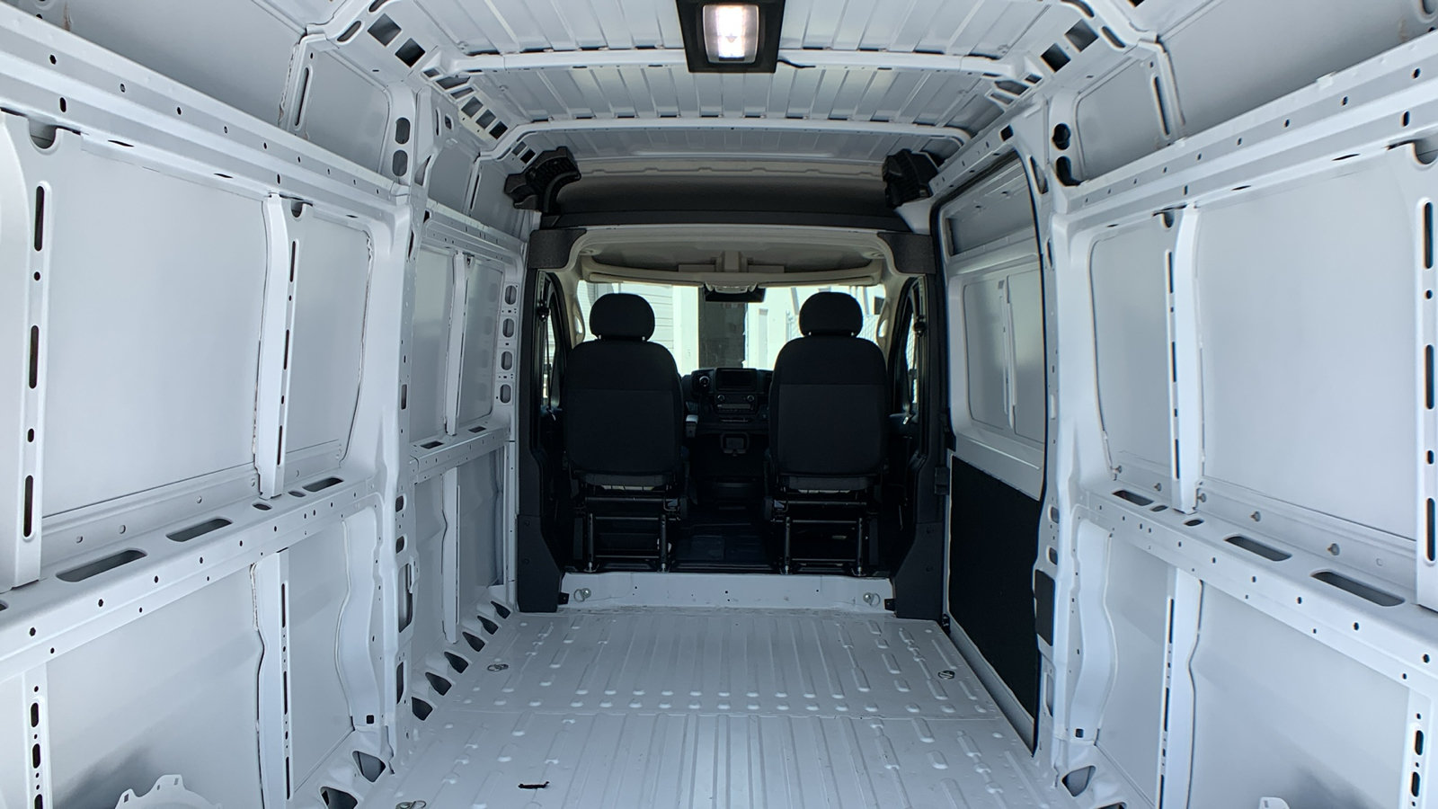 New 2026 RAM ProMaster 2500 w/ Convenience Group FWD image 29