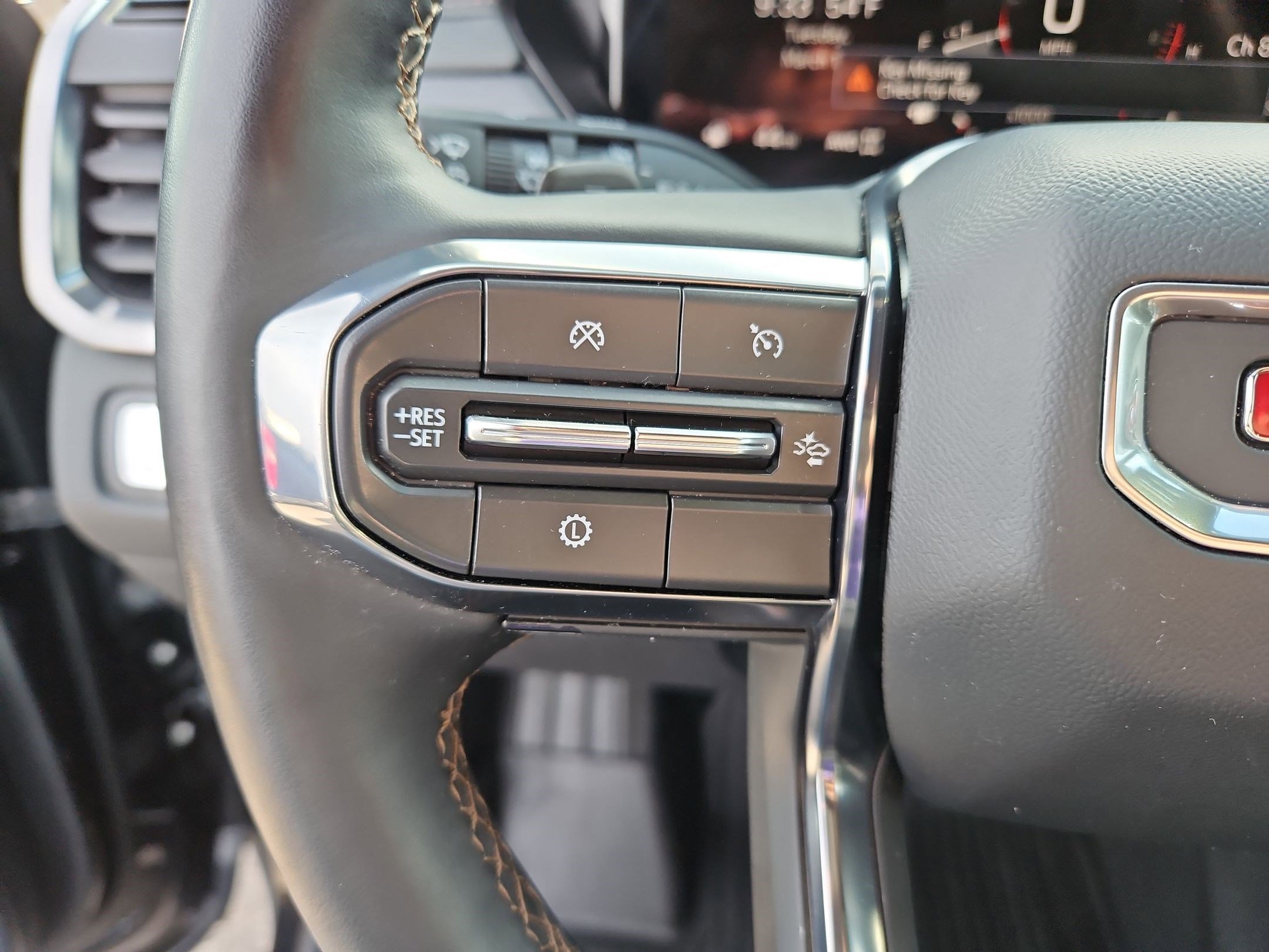 Used 2024 GMC Acadia AT4 w/ LPO, Floor Liner Package image 17