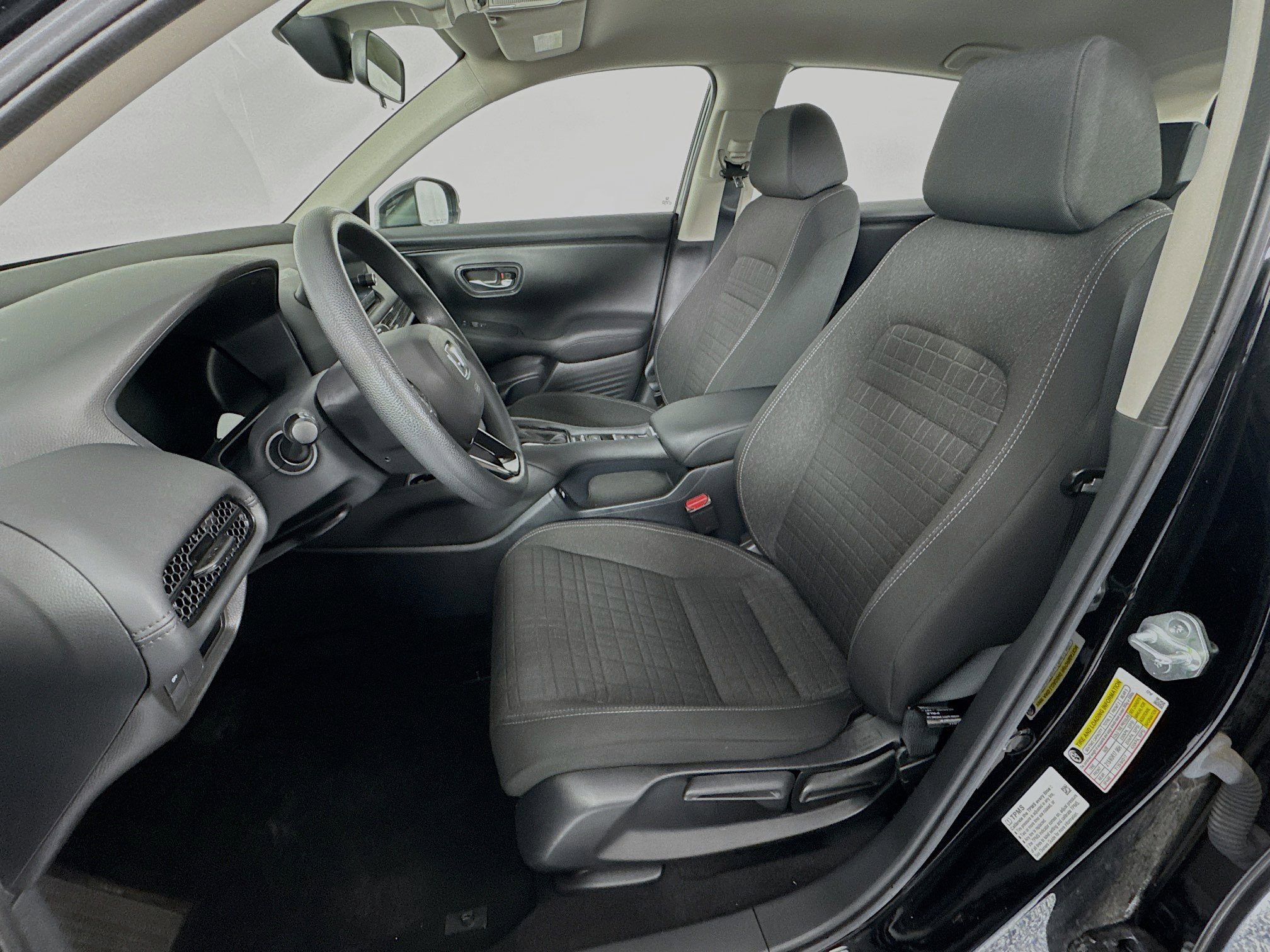 Certified 2023 Honda HR-V LX image 19