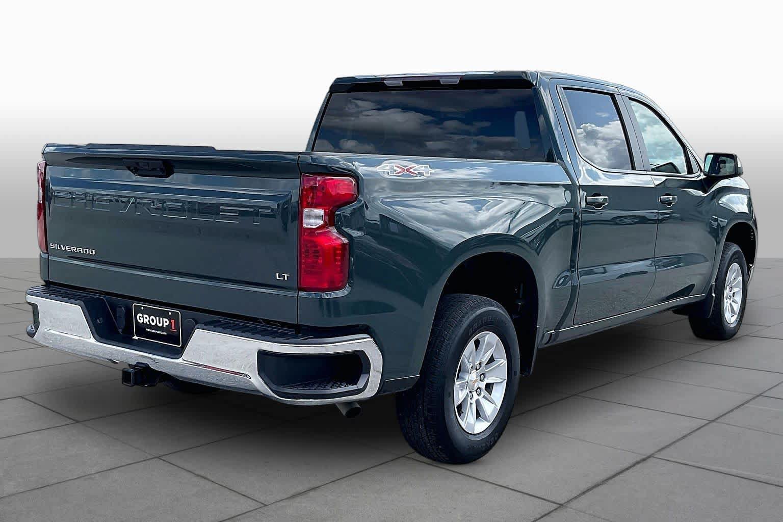 Used 2025 Chevrolet Silverado 1500 LT AWD/4WD image 13