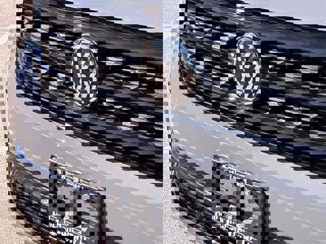 Used 2023 Volkswagen Atlas Cross Sport SEL R-Line image 12