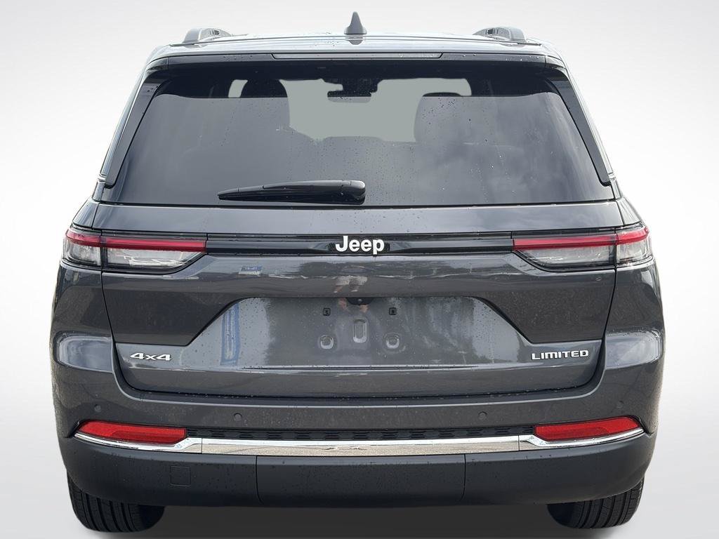 Certified 2025 Jeep Grand Cherokee Limited AWD/4WD image 8