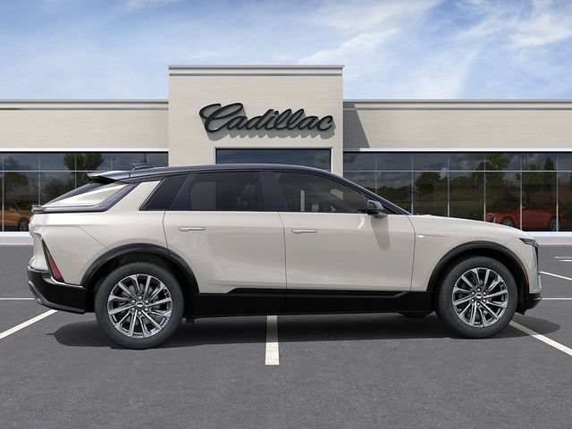 New 2027 Cadillac Lyriq Premium Sport w/ LPO, Floor Liner Package AWD/4WD image 5