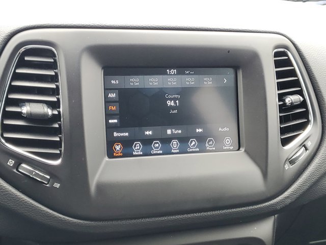 Used 2018 Jeep Compass Latitude w/ Popular Equipment Group AWD/4WD image 14