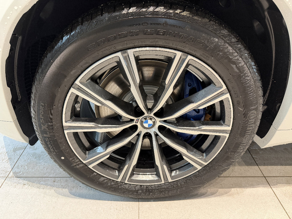 New 2026 BMW X5 xDrive50e w/ M Sport Package image 8